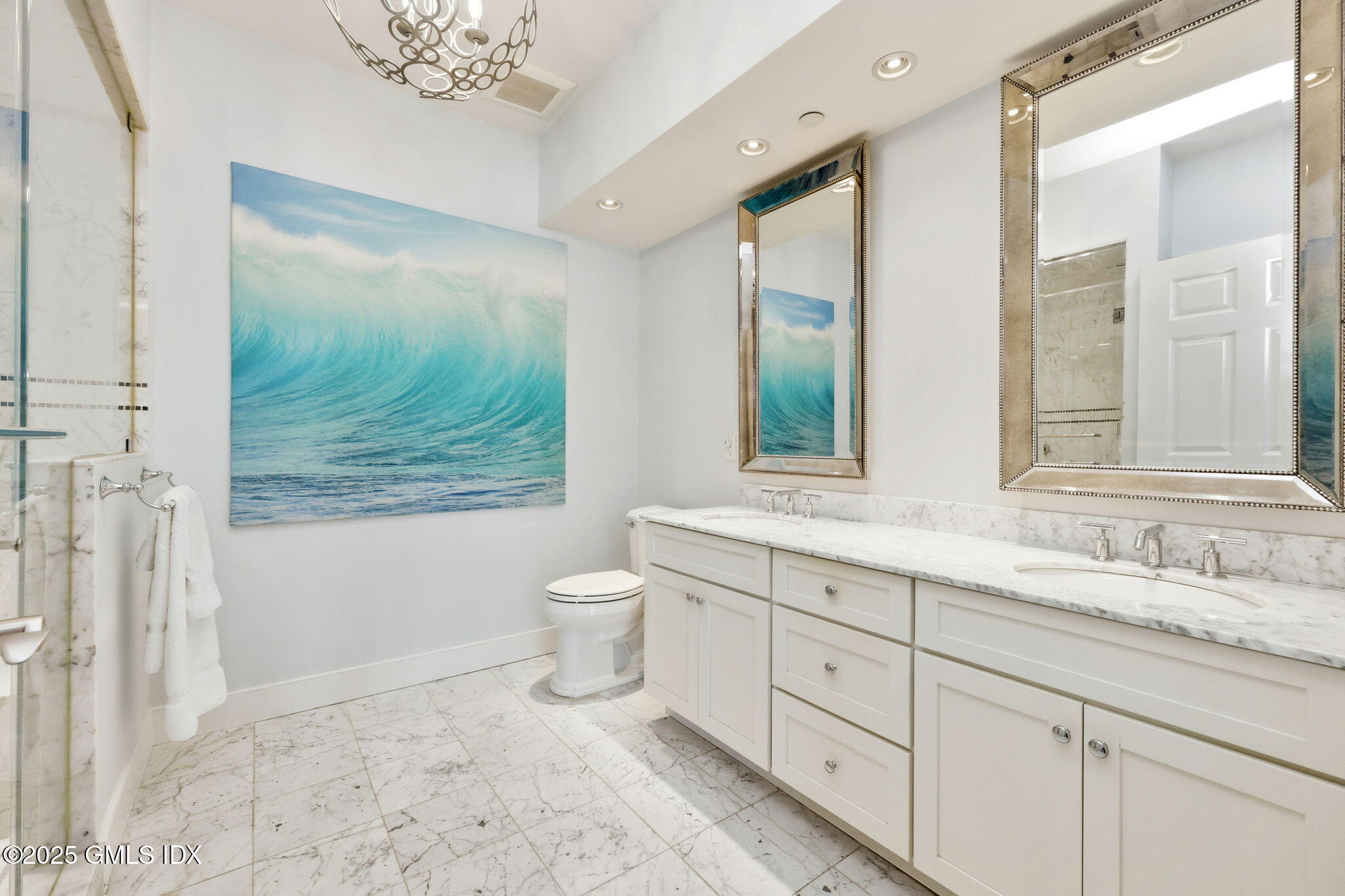 77 Havemeyer Lane, Unit 420 Stamford, CT 06902 - Photo 16 of 32 Primary bathroom