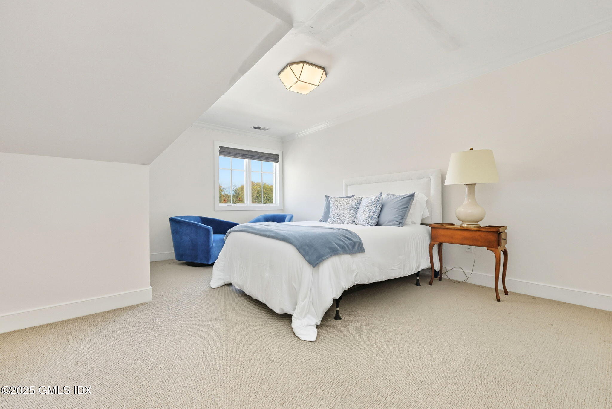 77 Havemeyer Lane, Unit 420 Stamford, CT 06902 - Photo 19 of 32 Second Floor Primary