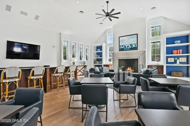 $1,450,000 | 77 Havemeyer Lane, Unit 420, Stamford, CT 06902