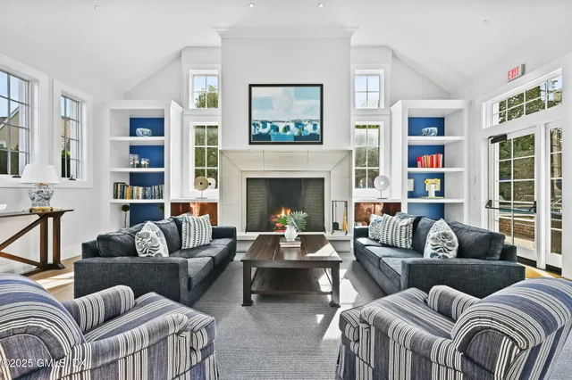 $1,450,000 | 77 Havemeyer Lane, Unit 420, Stamford, CT 06902