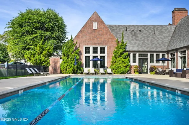 $1,450,000 | 77 Havemeyer Lane, Unit 420, Stamford, CT 06902