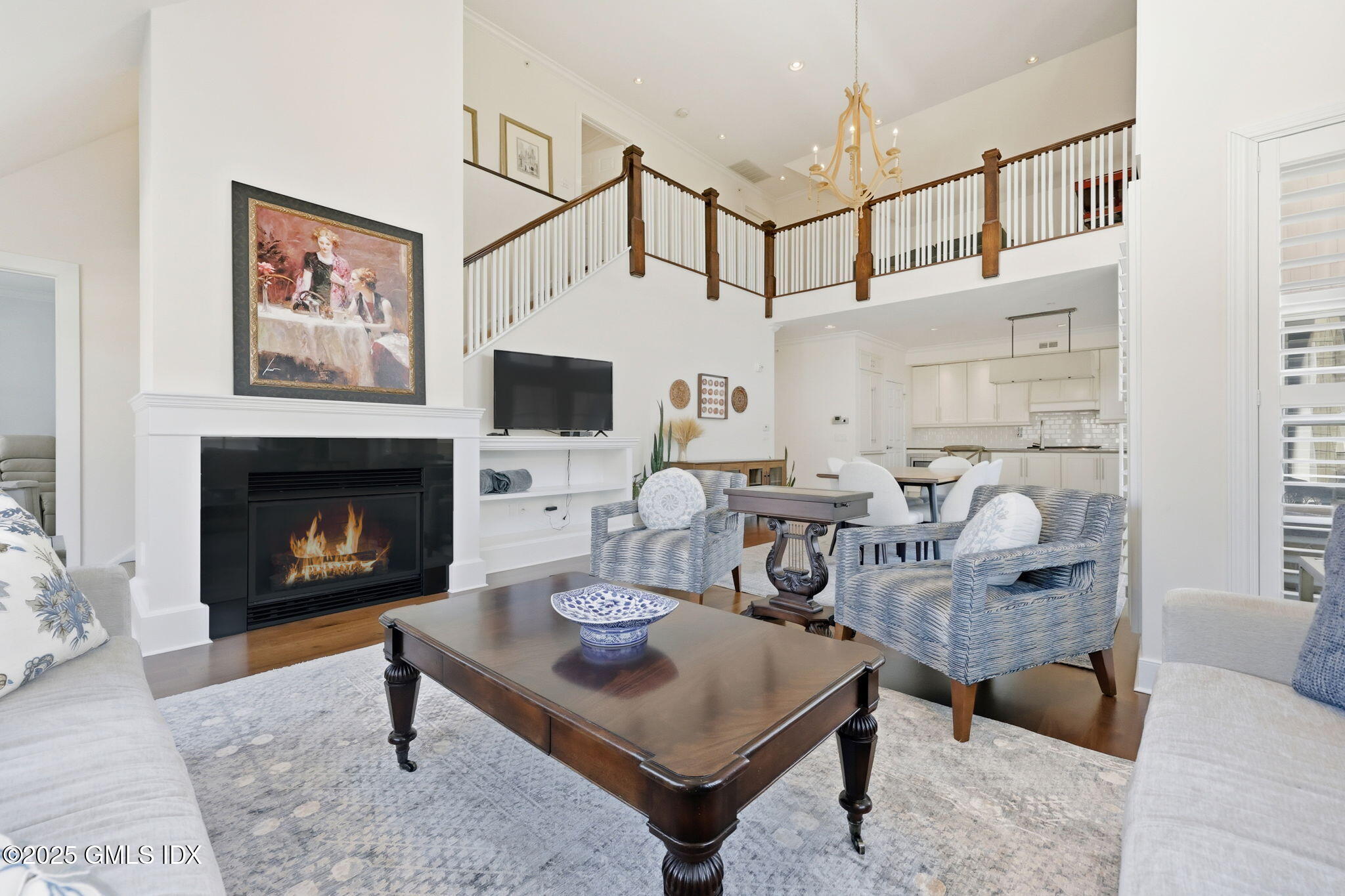 77 Havemeyer Lane, Unit 420 Stamford, CT 06902 - Photo 8 of 32 Loft and fireplace