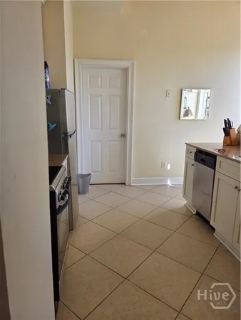 $1,900 | 125 East Broad Street, Unit 2C, Savannah, GA 31401