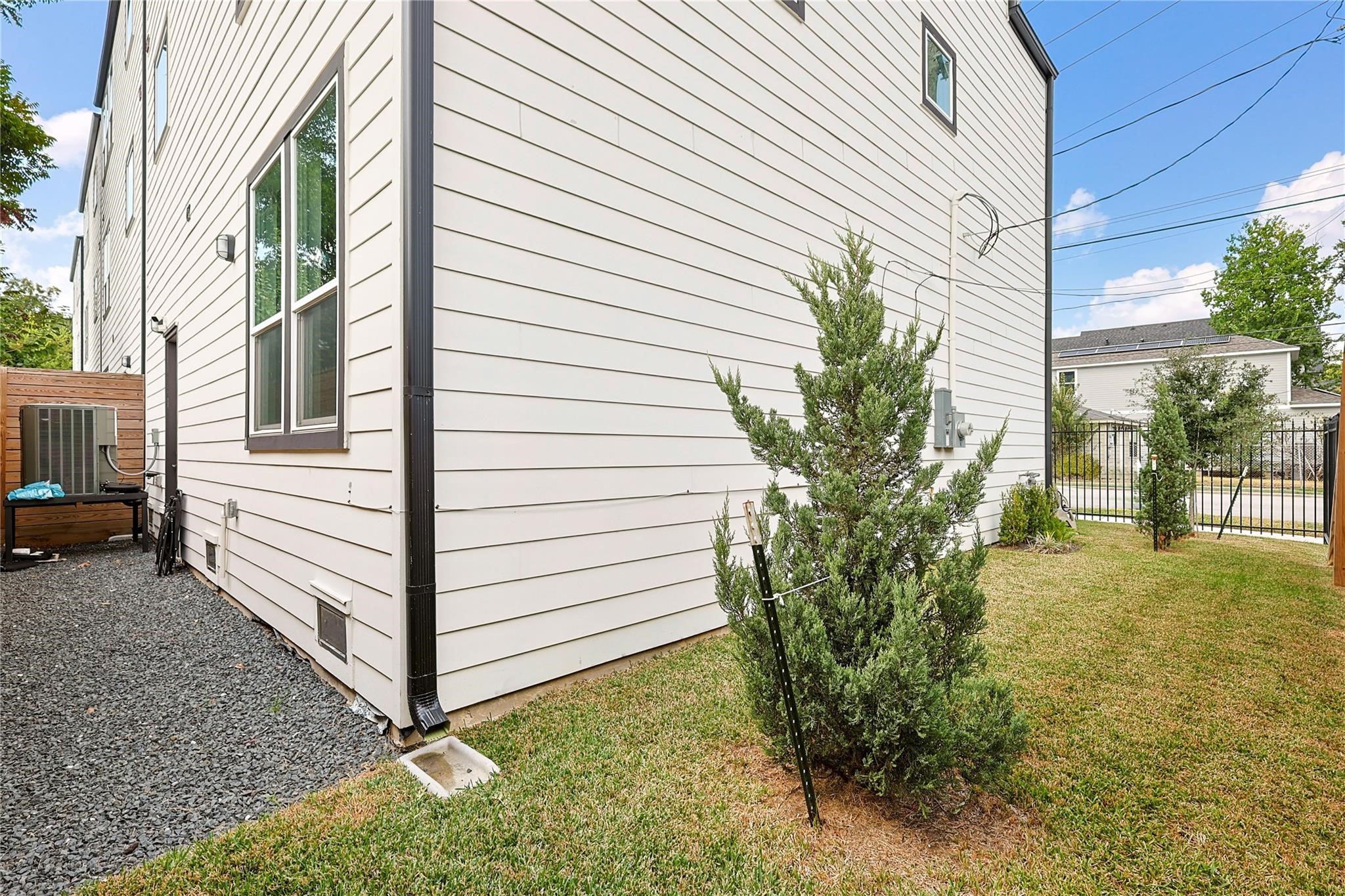 730 East 33rd Street Houston, TX 77022 - Photo 24 of 29 Gallery Image 24