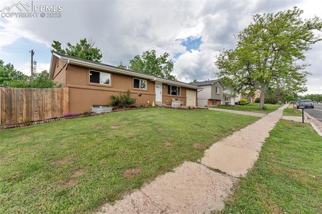 2218 Monterey Road Colorado Springs, CO 80910 - Photo 32 of 41