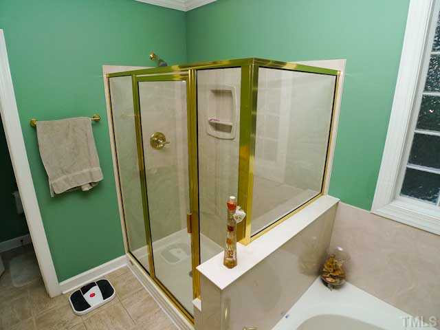 7205 Tanbark Way Raleigh, NC 27615 - Photo 14 of 25 Master Bath/Spa