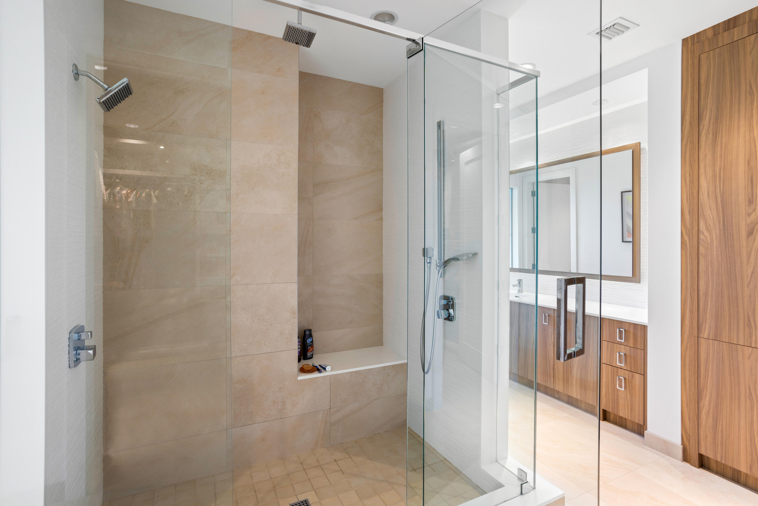 1005 Bucida Road Delray Beach, FL 33483 - Photo 19 of 21 mls_MASTER_BATH_ANGLE_DETAIL