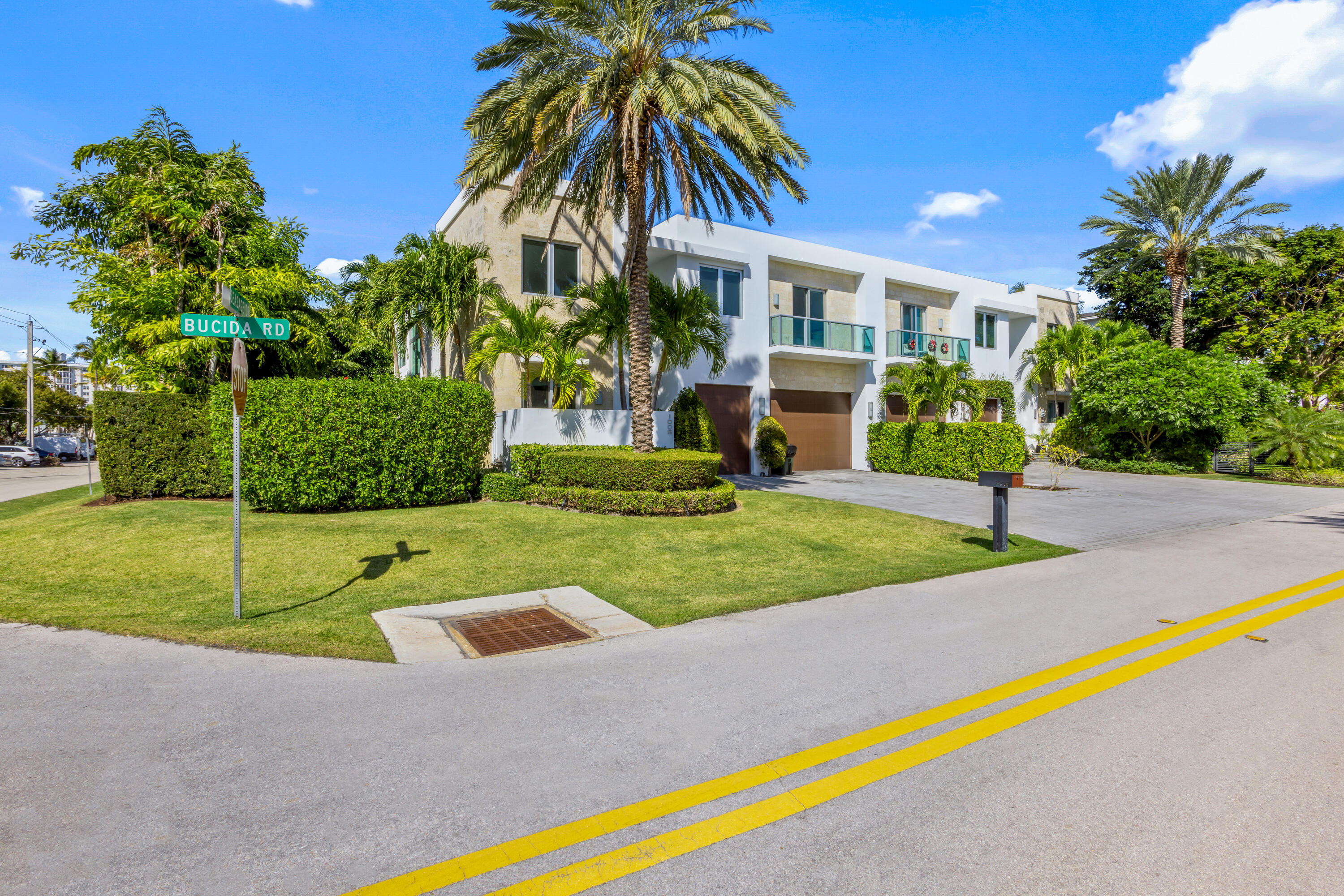1005 Bucida Road Delray Beach, FL 33483 - Photo 8 of 21 mls_FRONT_RIGHT_ANGLE