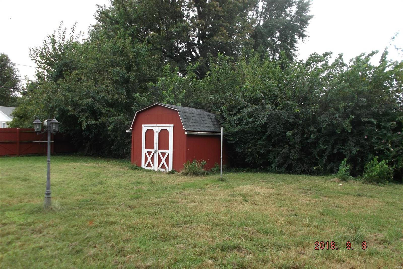 4748 Nameoki Road Granite City, IL 62040 - Photo 5 of 15 Gallery Image 5