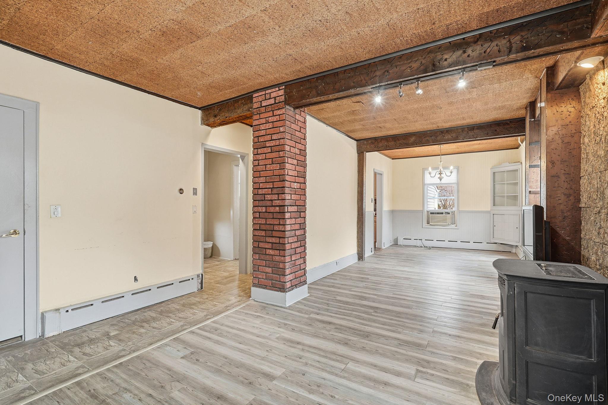 33 Mountain Road Irvington, NY 10533 - Photo 11 of 38