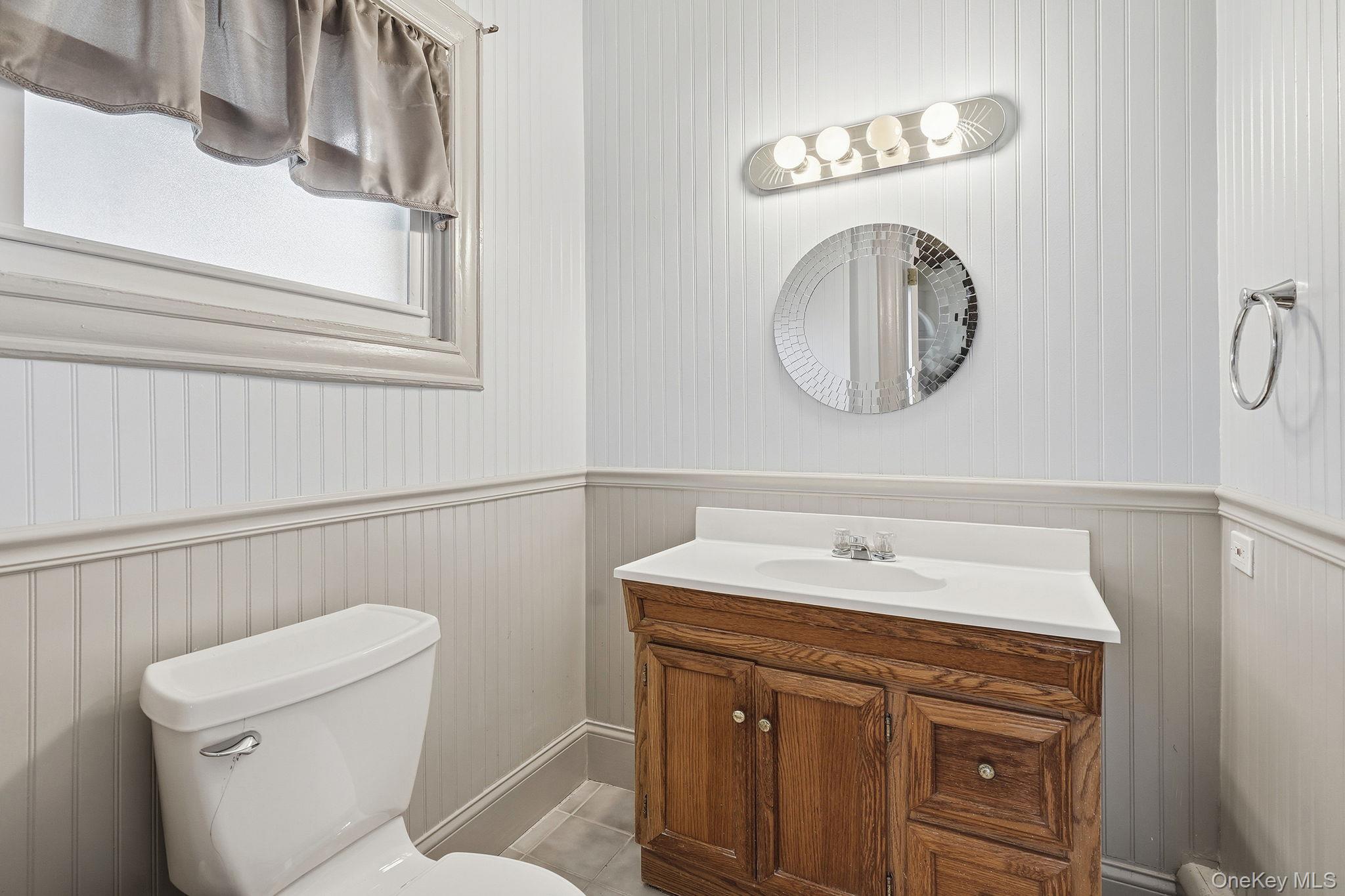 33 Mountain Road Irvington, NY 10533 - Photo 29 of 38 First floor half bath