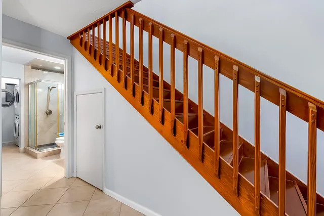 $274,900 | 326 West Pine Street, Lantana, FL 33462