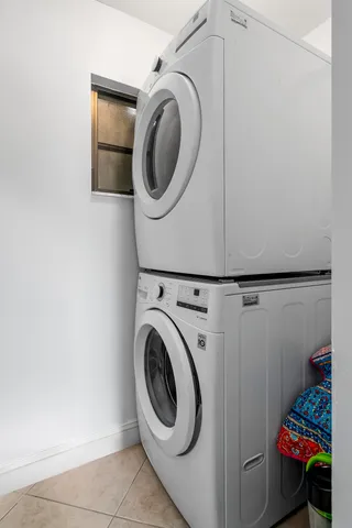 $274,900 | 326 West Pine Street, Lantana, FL 33462