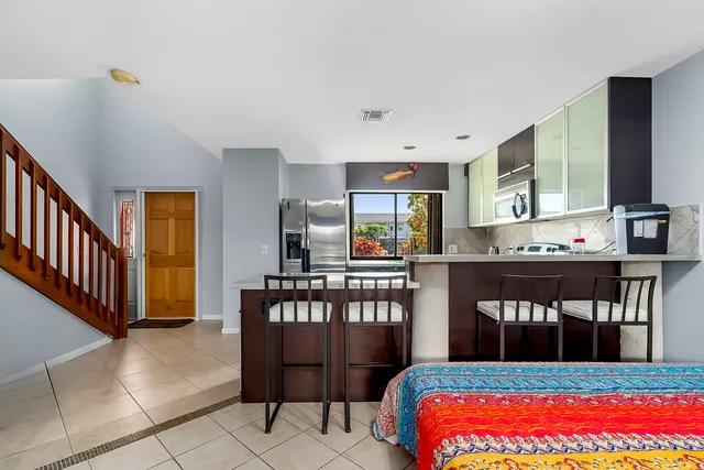 $274,900 | 326 West Pine Street, Lantana, FL 33462