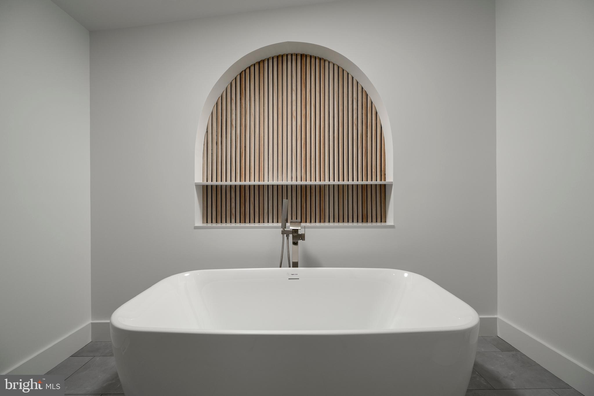 12403 Salisbury Road Ocean City, MD 21842 - Photo 23 of 28 a bathroom with a sink