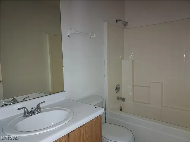 $1,595 | 6424 Hayden Peak Lane, Las Vegas, NV 89156