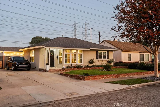 $999,000 | 5932 Eastbrook Avenue, Lakewood, CA 90713