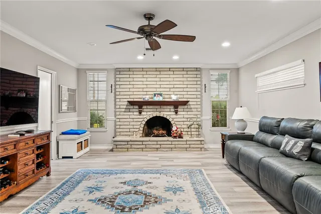 $999,000 | 5932 Eastbrook Avenue, Lakewood, CA 90713