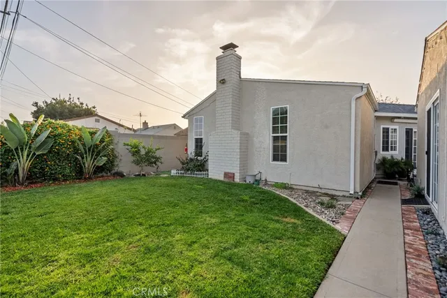 $999,000 | 5932 Eastbrook Avenue, Lakewood, CA 90713