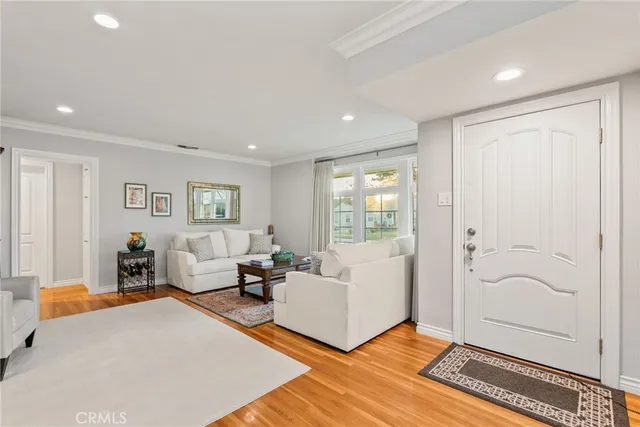 $999,000 | 5932 Eastbrook Avenue, Lakewood, CA 90713