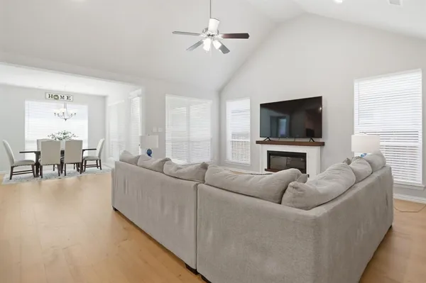 $535,000 | 910 Winter Cherry Lane, Haslet, TX 76052