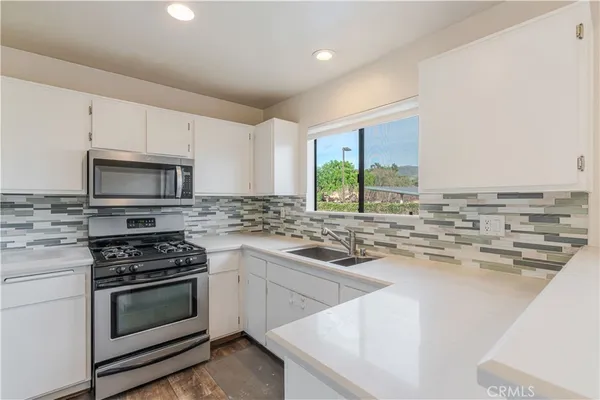 $460,000 | 2368 Archwood Lane, Unit 23, Simi Valley, CA 93063