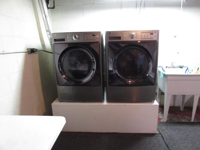 $325,000 | 1317 Beach Place, Fairmont, MN 56031