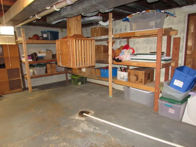 $325,000 | 1317 Beach Place, Fairmont, MN 56031