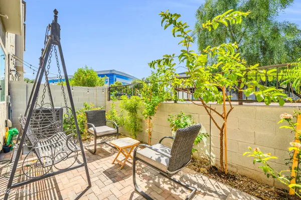 $1,999 | 8326 North 22nd Lane, Phoenix, AZ 85021