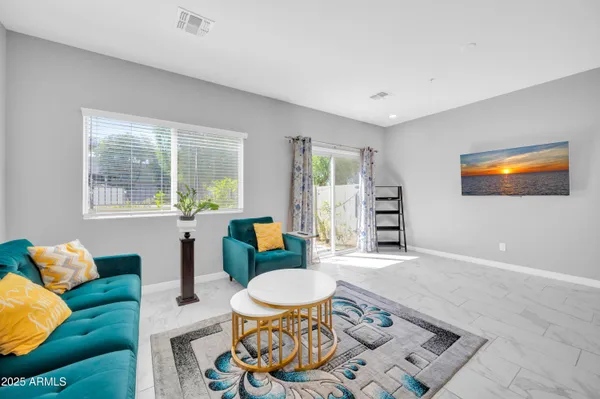 $1,999 | 8326 North 22nd Lane, Phoenix, AZ 85021