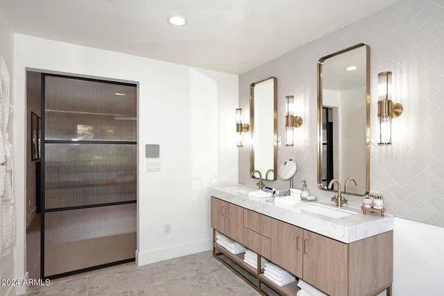 $15,000 | 7330 East Las Palmaritas Drive, Scottsdale, AZ 85258