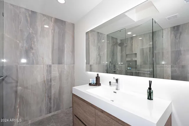 $15,000 | 7330 East Las Palmaritas Drive, Scottsdale, AZ 85258