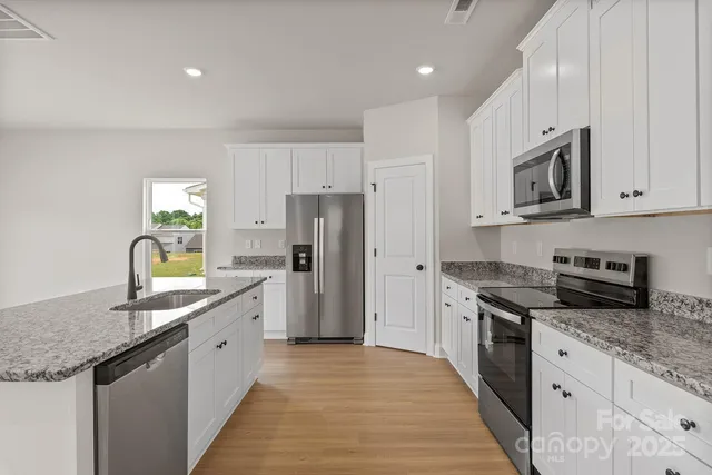 $356,900 | 3324 Fox Hall Drive, Gastonia, NC 28052