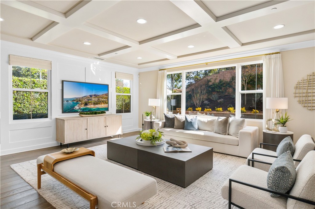 71 Clocktower Irvine, CA 92620 - Photo 4 of 59 Bright Living Room