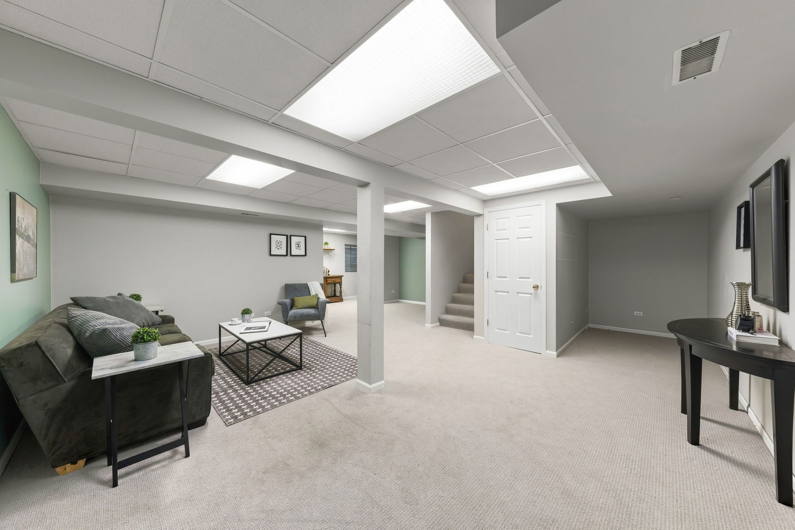 314 Cimarron Road East Lombard, IL 60148 - Photo 17 of 32 Gallery Image 17