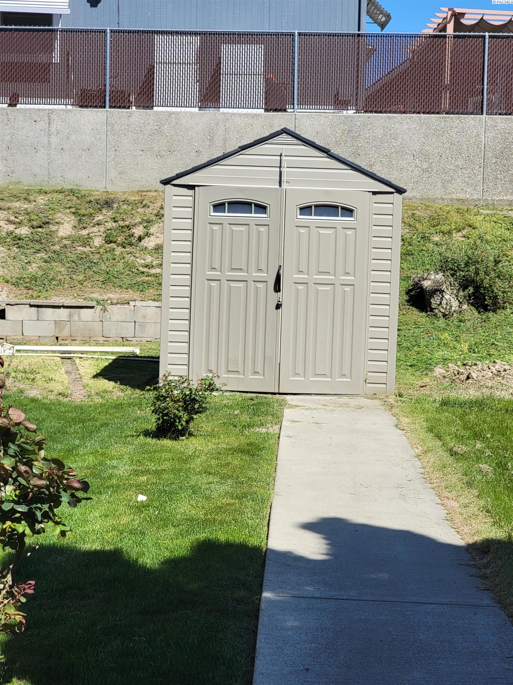 1100 South Euclid Road, Unit 36 Grandview, WA 98930 - Photo 23 of 25 Gallery Image 23