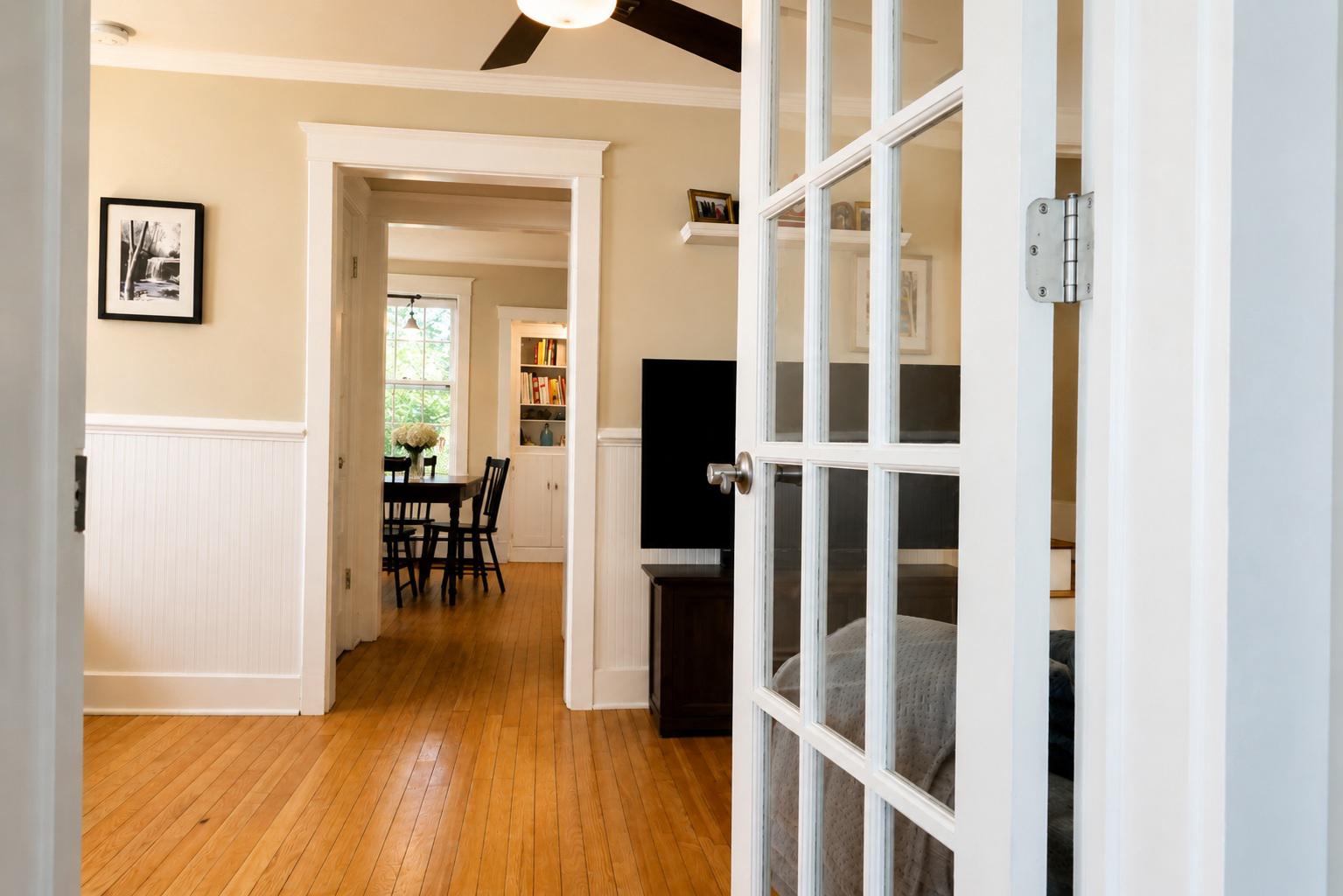 15 East Walnut Street Alexandria, VA 22301 - Photo 7 of 77 French Door from sun porch to main house