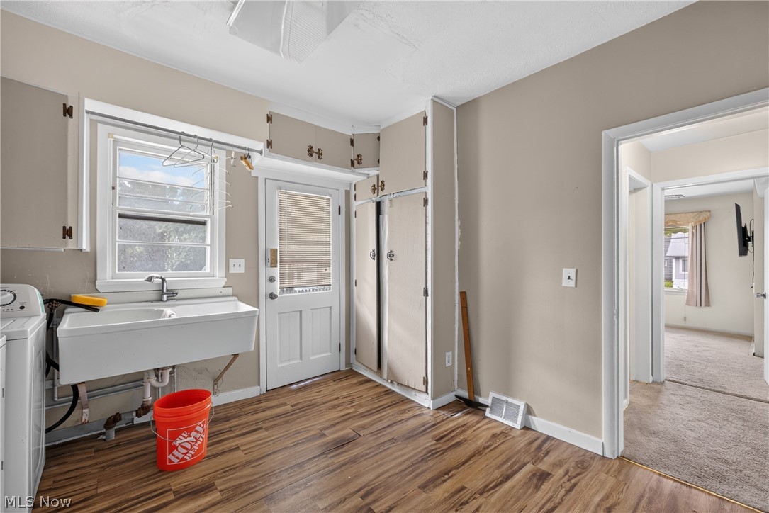 17922 Brazil Road Cleveland, OH 44119 - Photo 18 of 39 Gallery Image 18