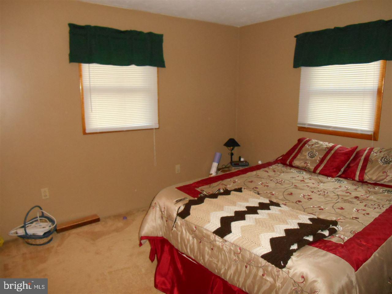 305 Taylor Road York, PA 17406 - Photo 8 of 18 Gallery Image 8
