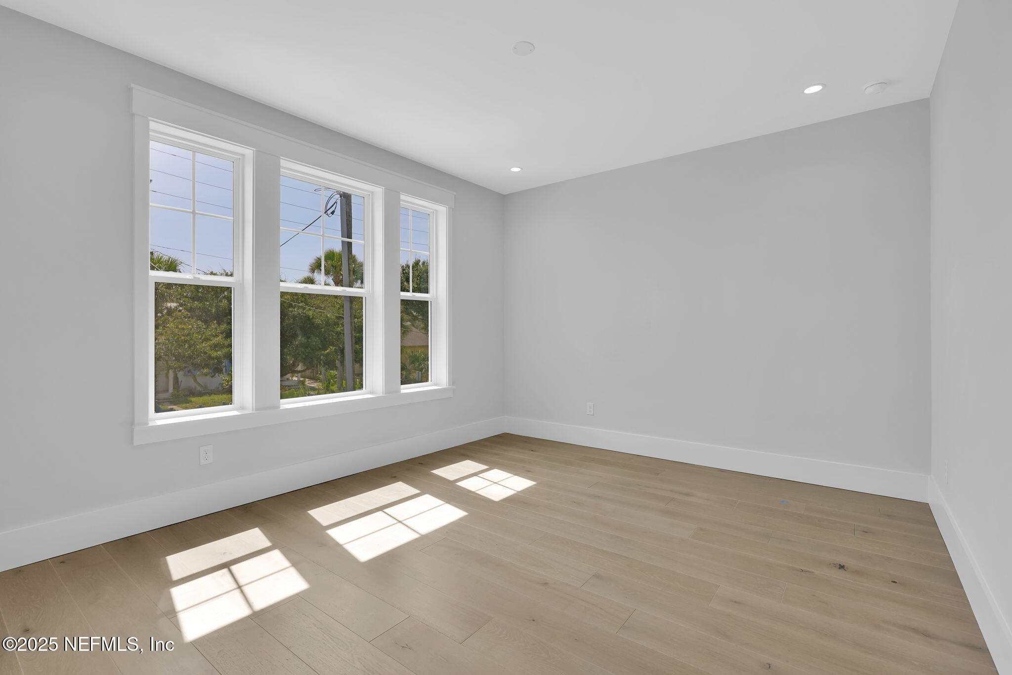 142 Ocean Boulevard Atlantic Beach, FL 32233 - Photo 44 of 53 35