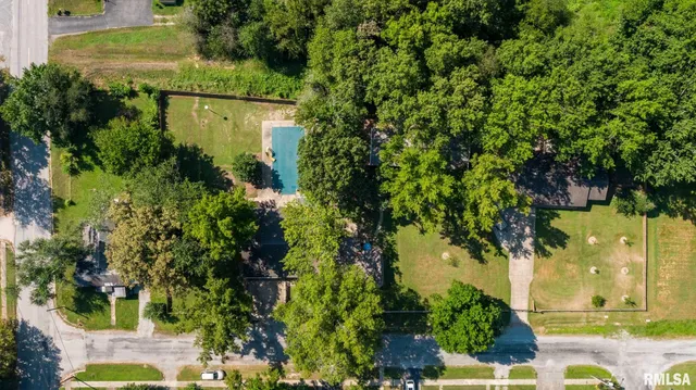 $225,000 | 708 East Candy Cane Lane, West Frankfort, IL 62896