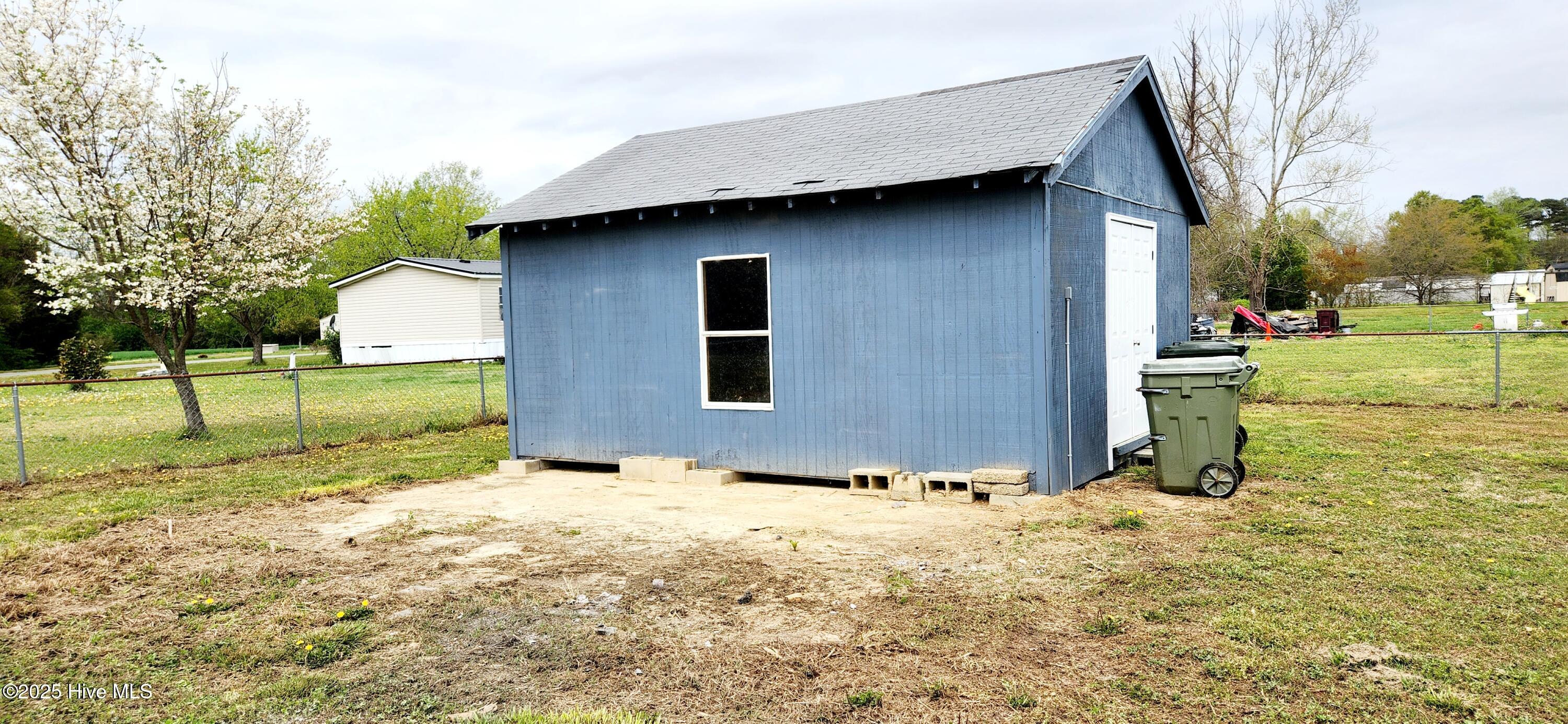 8126 Tedder Road Lucama, NC 27851 - Photo 6 of 31 20250402_123045
