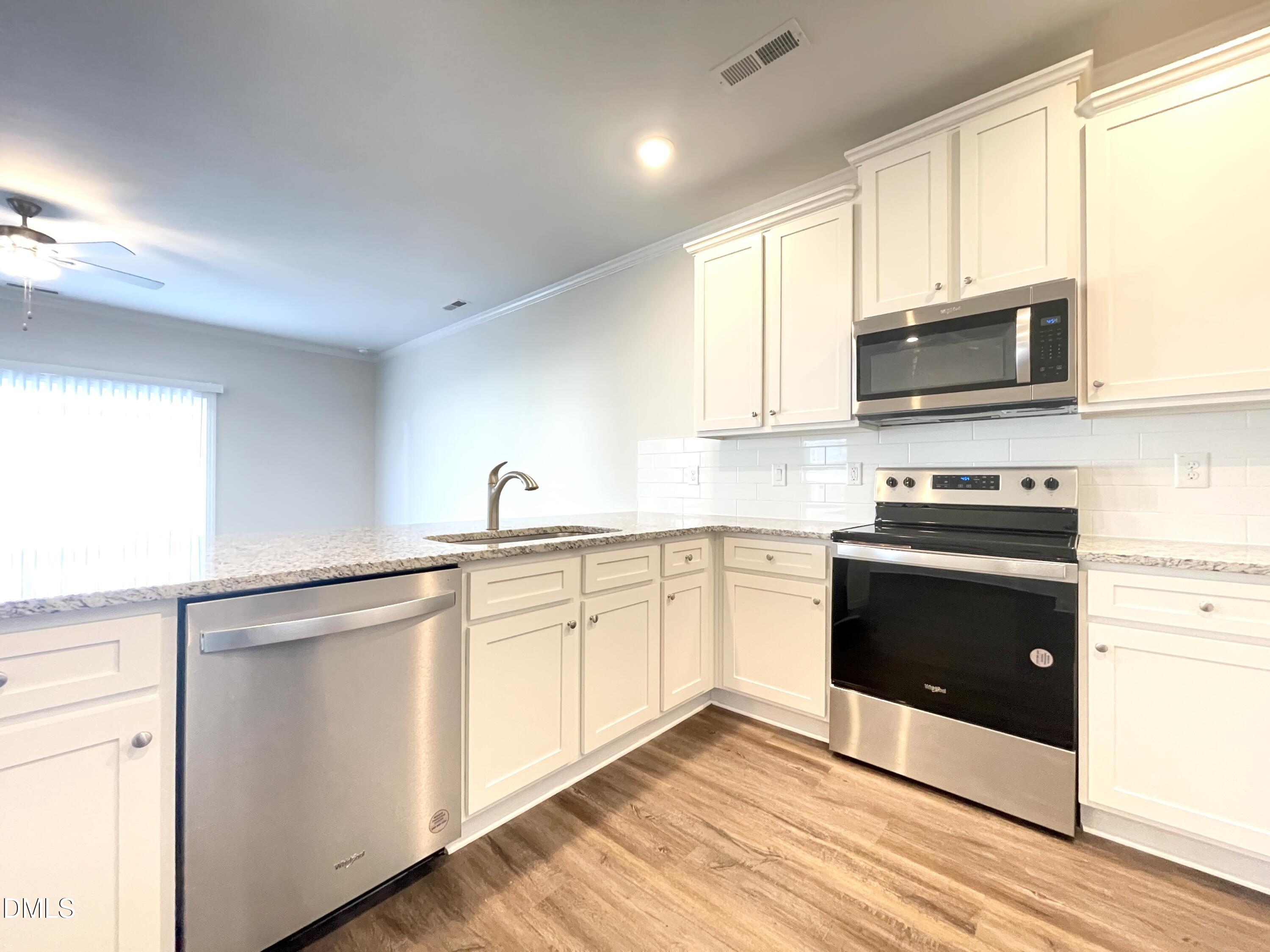 6911 Outfall Point Lane Raleigh, NC 27616 - Photo 13 of 34 IMG_2525