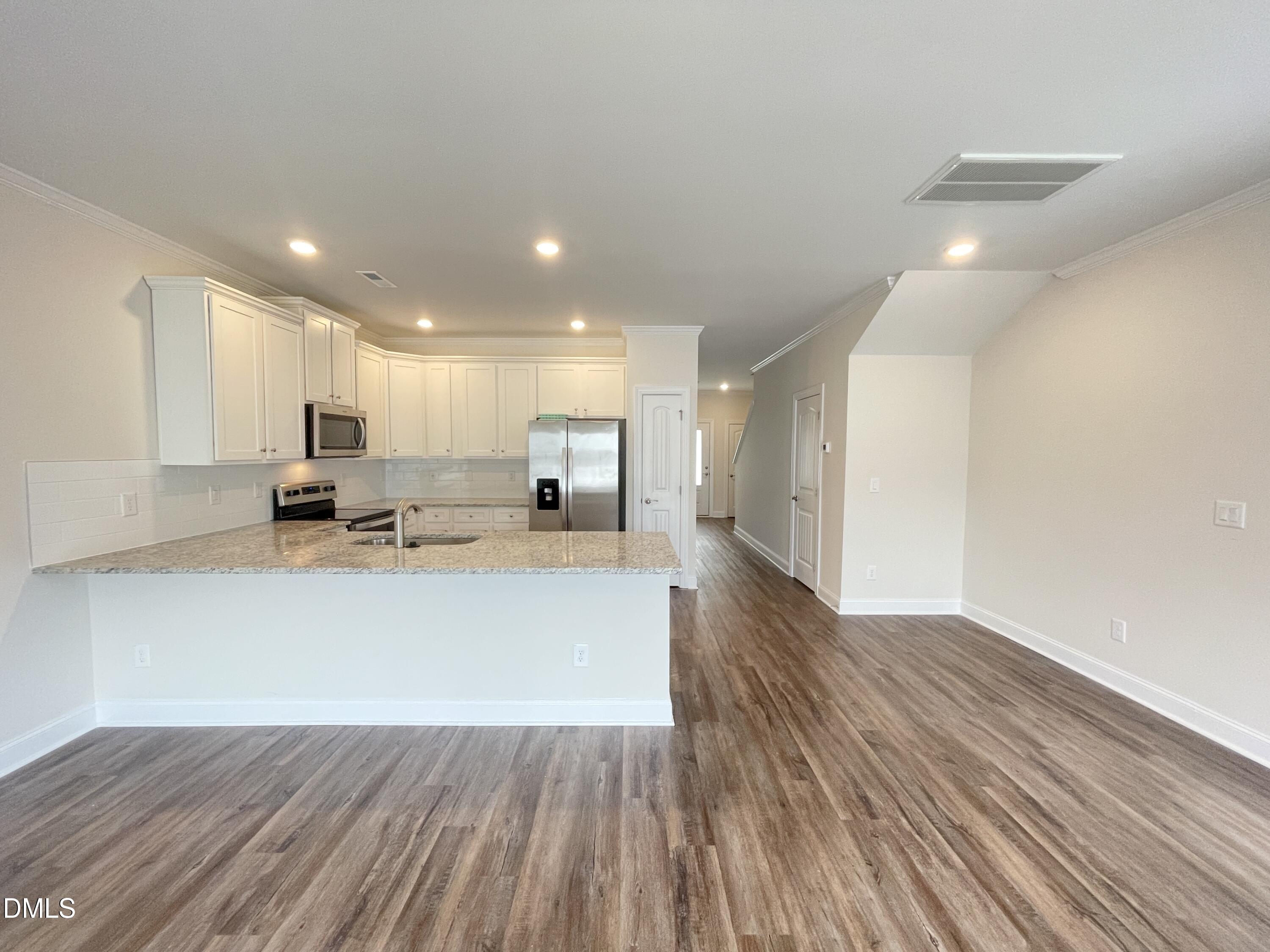 6911 Outfall Point Lane Raleigh, NC 27616 - Photo 10 of 34 IMG_7563