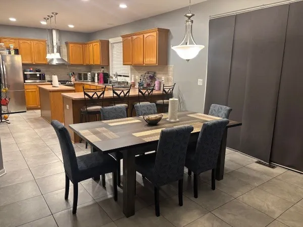 $489,900 | 1709 Wick Way, Montgomery, IL 60538