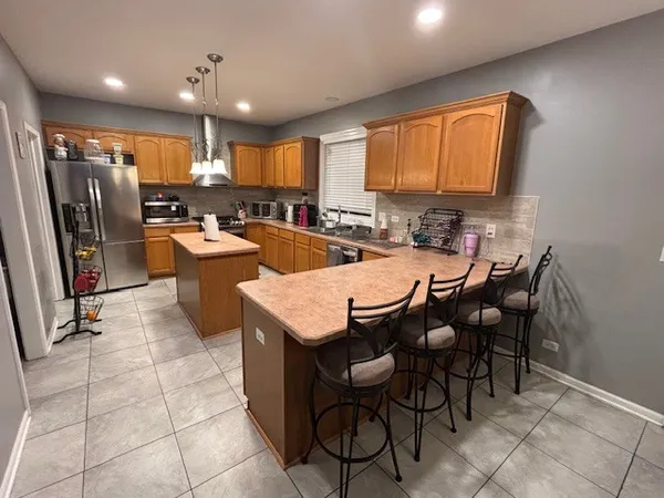 $489,900 | 1709 Wick Way, Montgomery, IL 60538