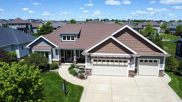 $949,900 | 1115 Ireland Drive, Waunakee, WI 53597