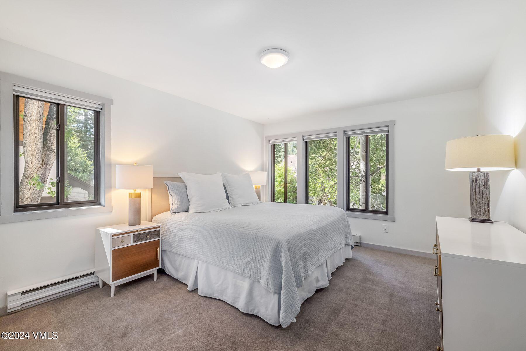 4770 Big Horn Road, Unit H4 Vail, CO 81657 - Photo 20 of 38 Primary Bedroom