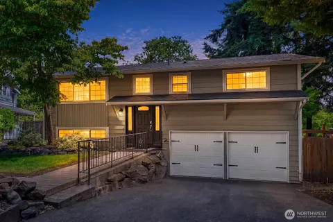 $998,000 | 13426 121st Avenue Northeast, Kirkland, WA 98034