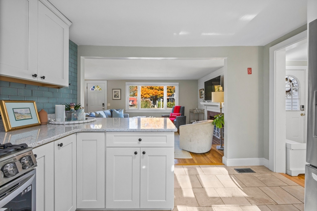 195 Sisson Road Harwich, MA 02645 - Photo 5 of 33 Gallery Image 5
